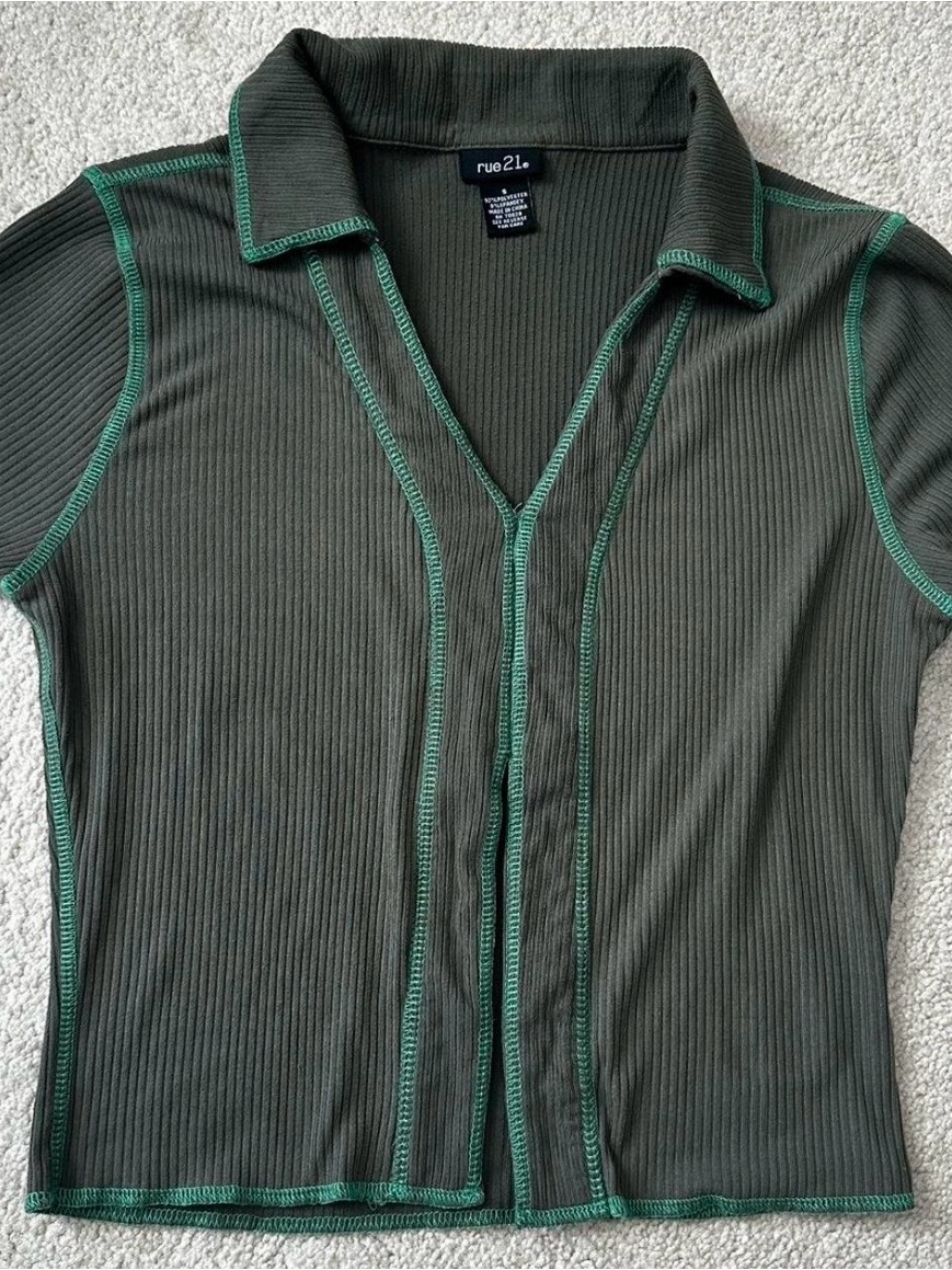 Rue21 Olive Green Ribbed Polo Shirt With Contrast Trim